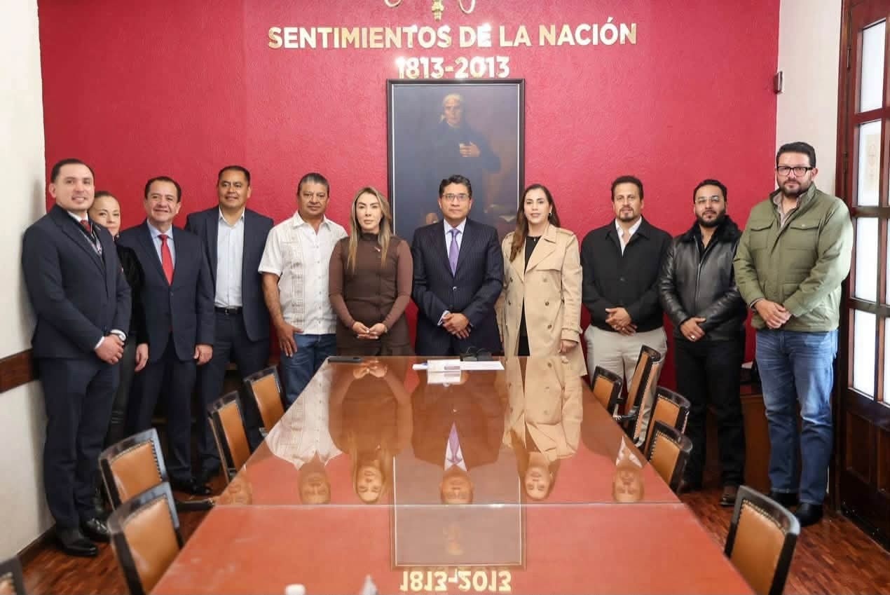 Marco Antonio Díaz Juárez participa en la firma de convenio para fortalecer la verificación administrativa