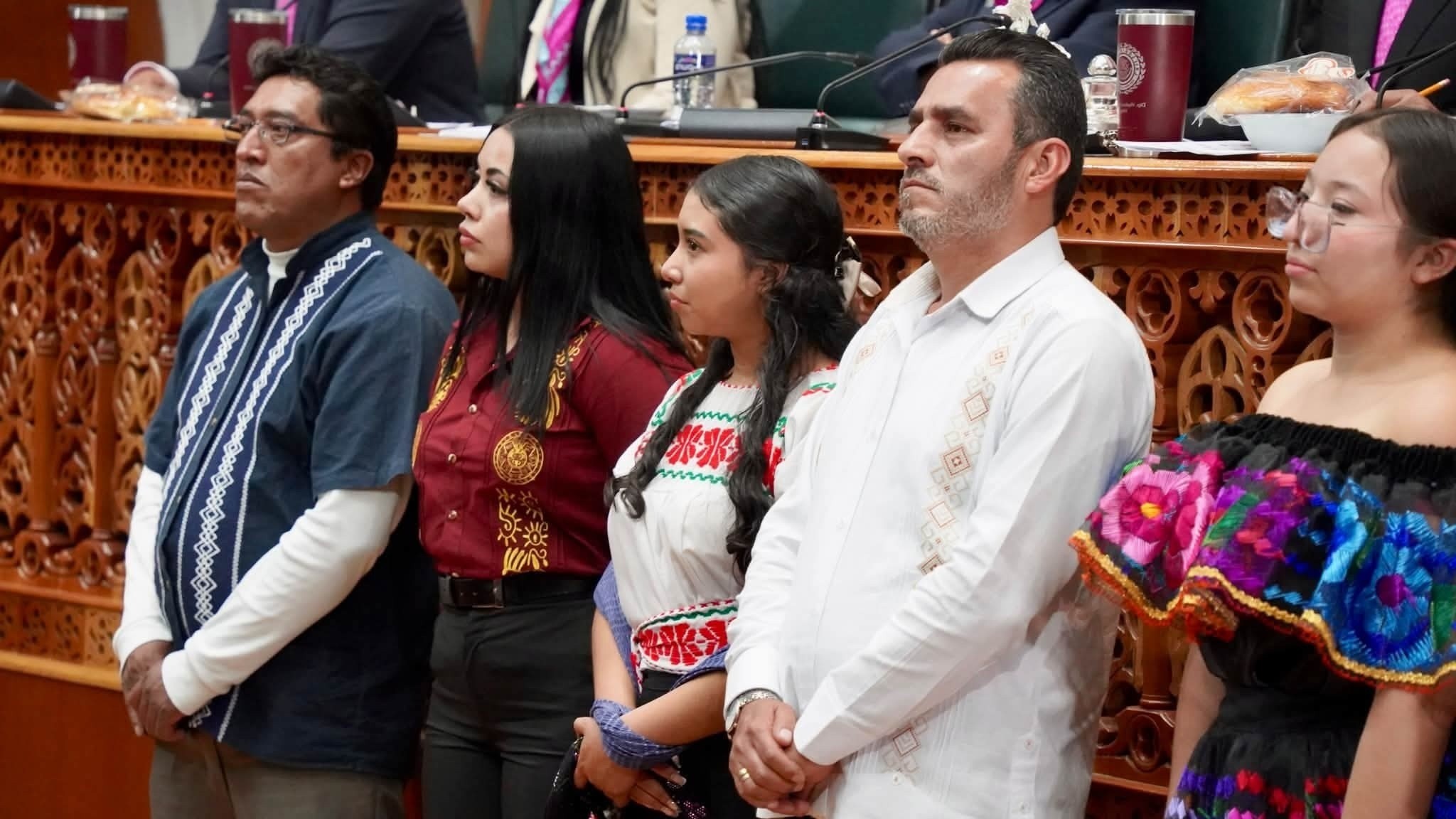 Óscar Galán Flores acompaña iniciativa para reconocer la tradición de la costura mexiquense