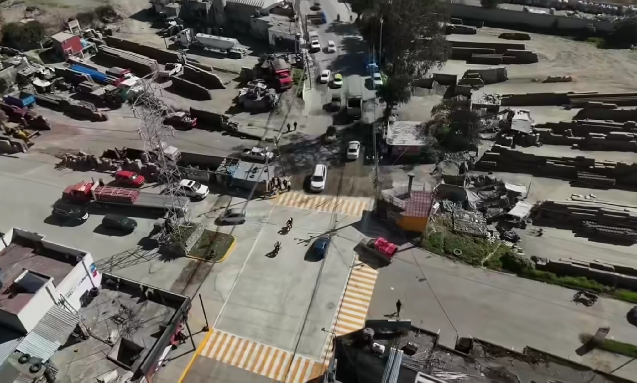 Omar Sánchez  entrega obras viales y fortalece la infraestructura de Calimaya