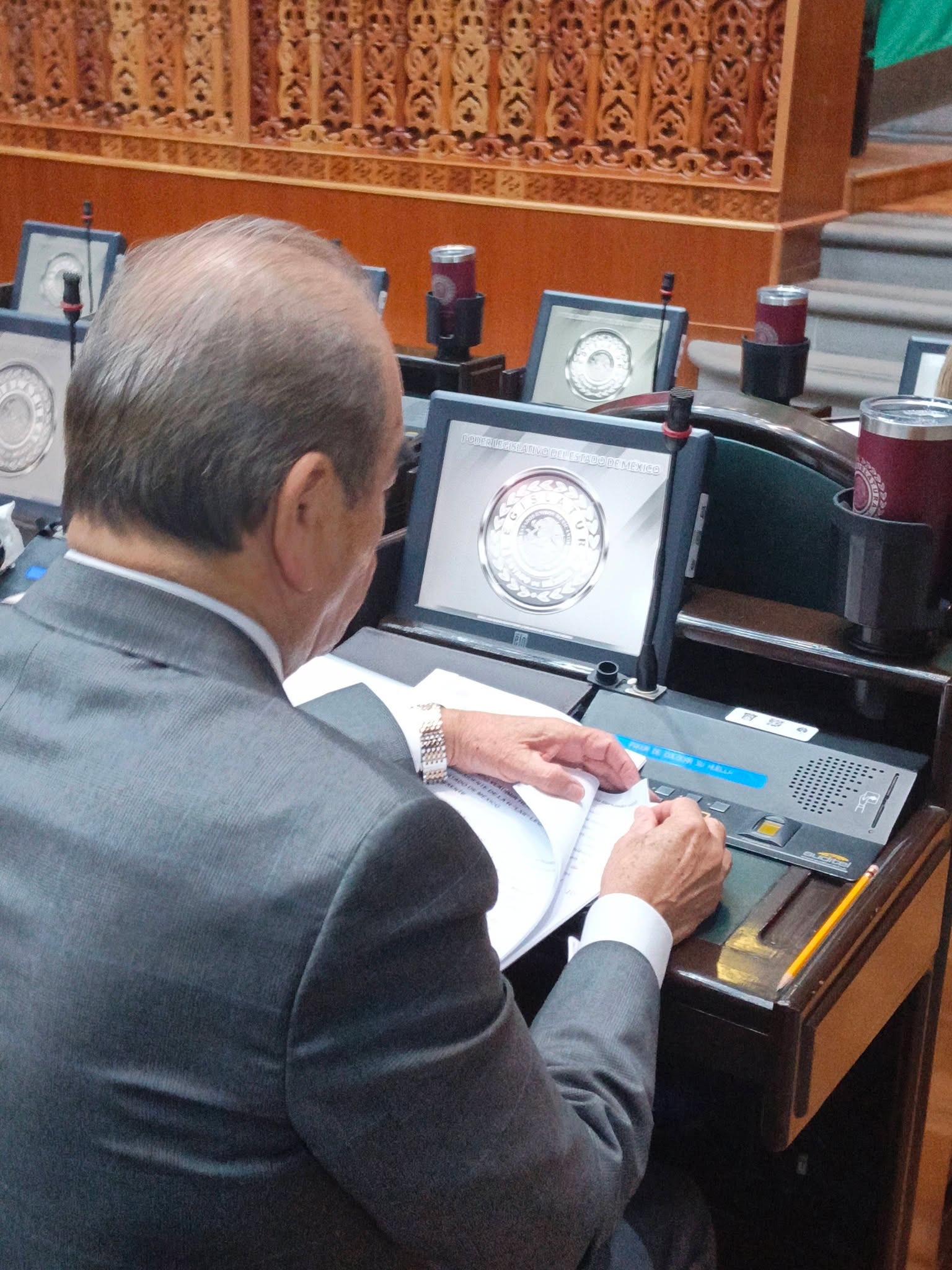 Maurilio Hernández propone exigir nacionalidad única para gobernar el Edomex