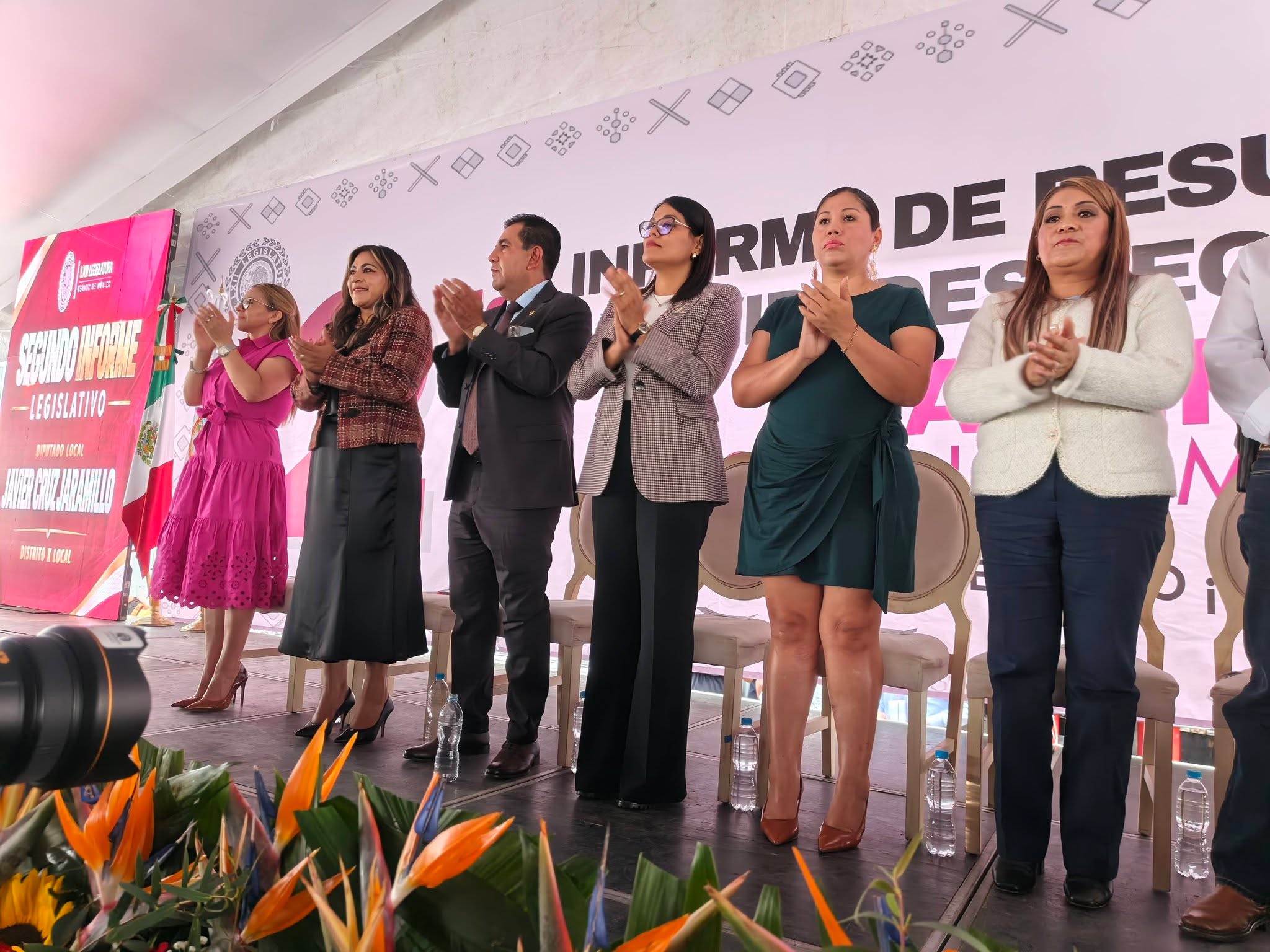 Javier Cruz presume más de 800