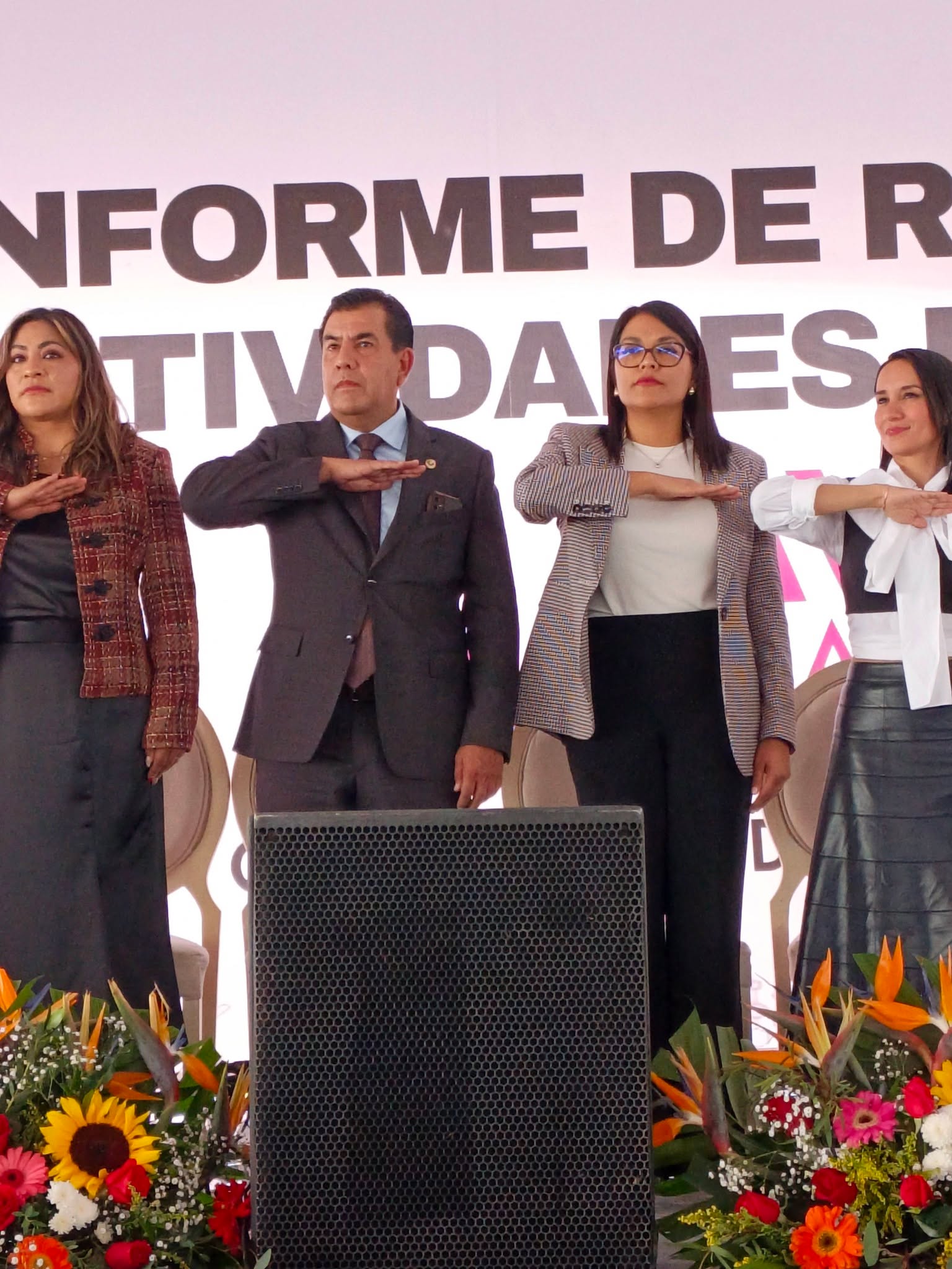 Javier Cruz presume más de 800