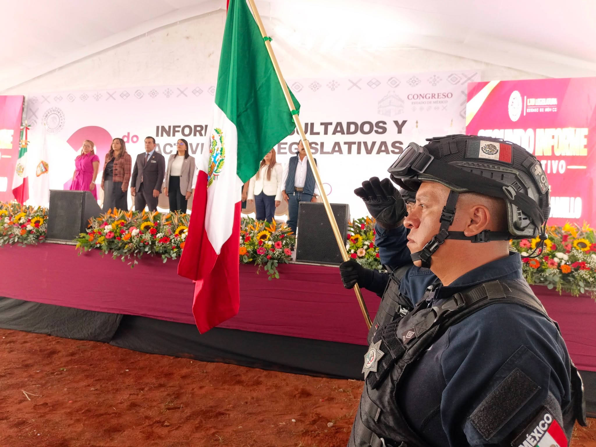 Javier Cruz presume más de 800