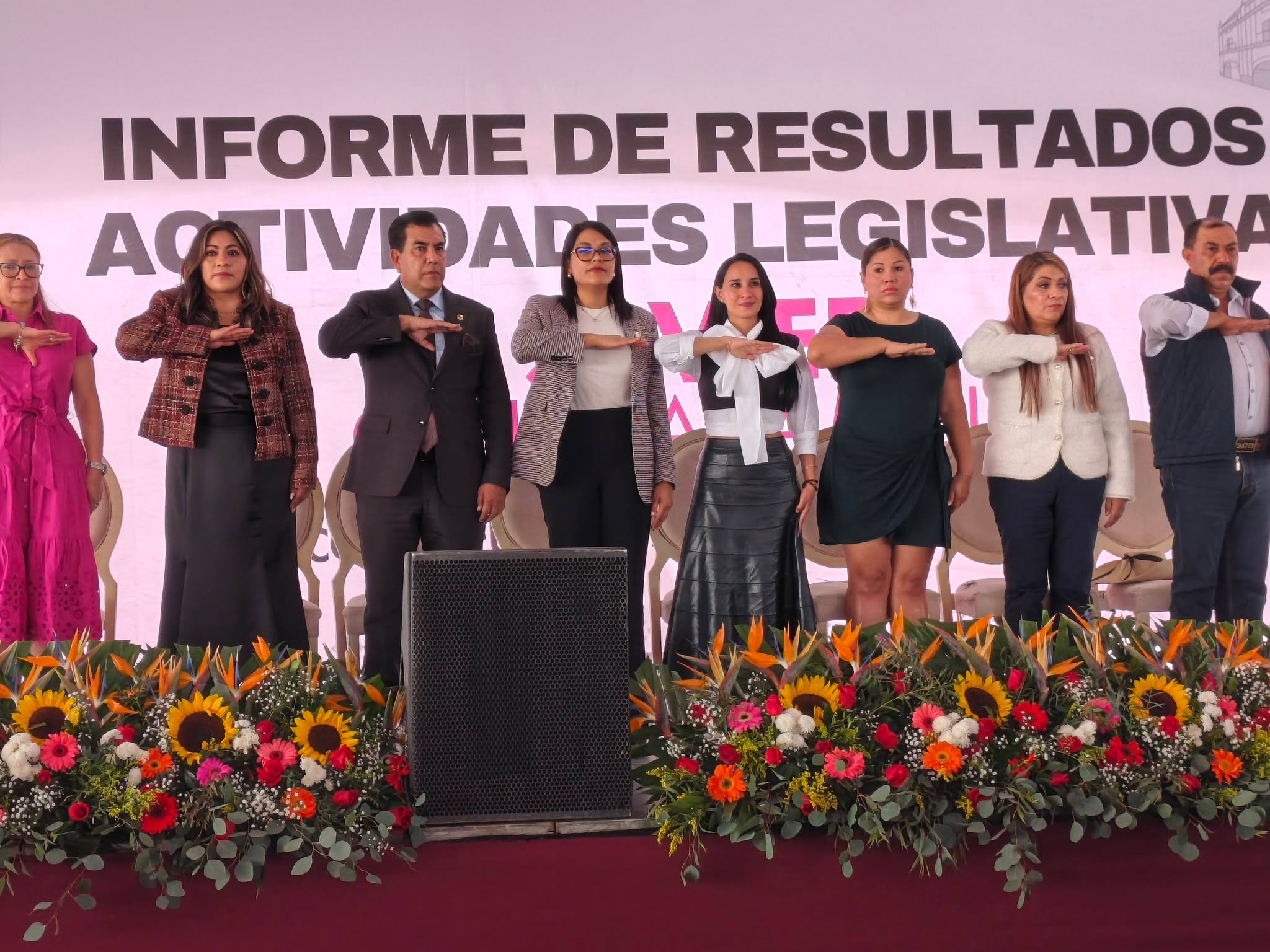 Javier Cruz presume más de 800