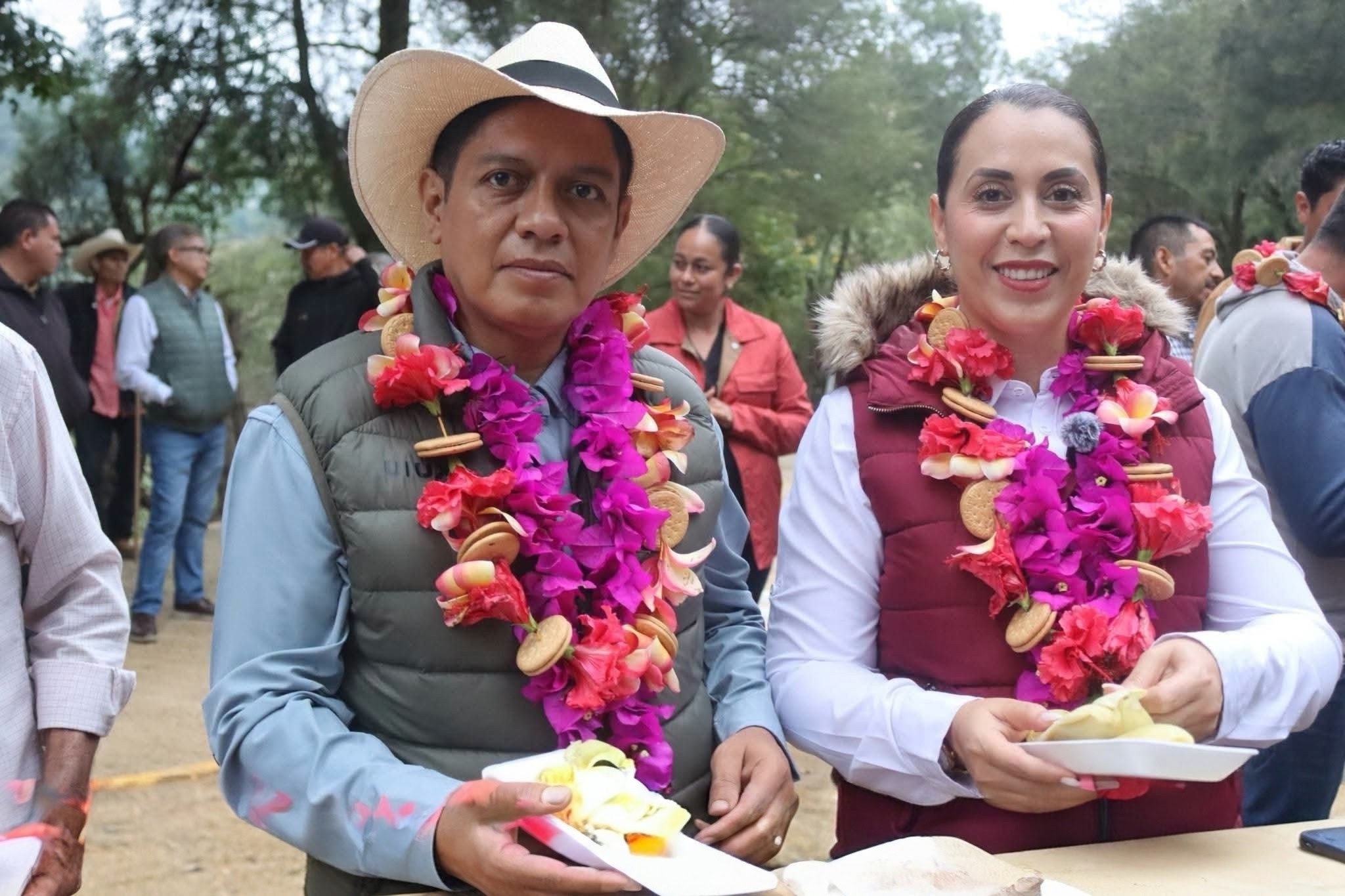 Avanza Rancho Los Pérez con la inauguración de un nuevo tramo de concreto hidráulico