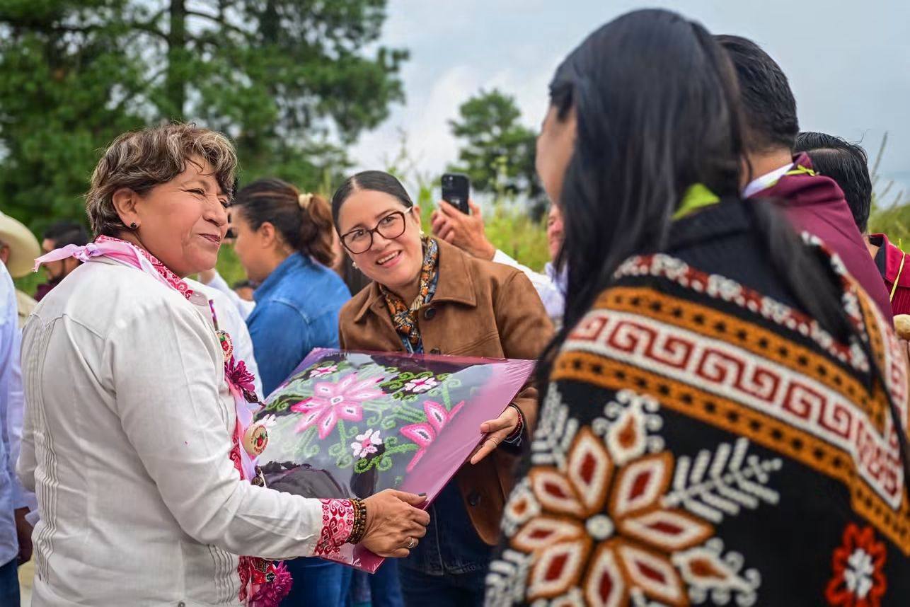 Carmen Albarrán agradece a Delfina Gómez entrega del camino a San Francisco y mejora conectividad en Donato Guerra
