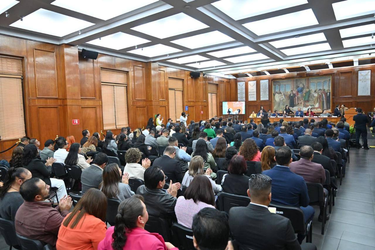 Rigoberto Vargas pone en la mira los riesgos que enfrentan menores en internet