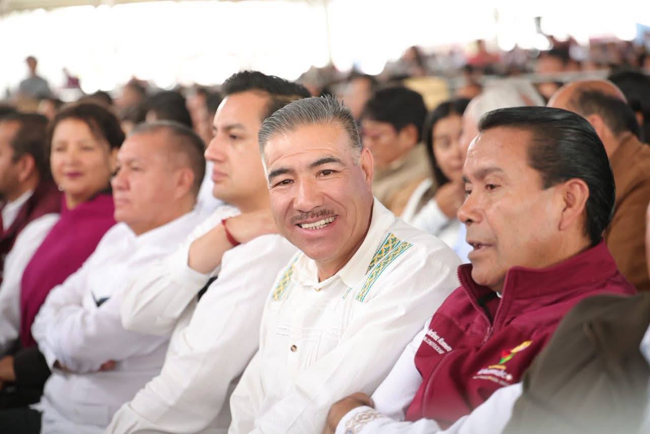Jaime Mercado reconoce a Delfina Gómez por cumplir compromisos carreteros en el norte del Edomex