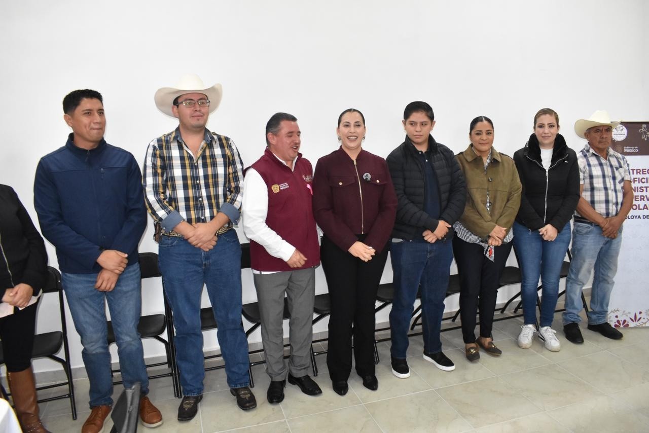 Brenda Angélica Rivera Abarca entrega oficinas administrativas para las supervisiones escolares de Almoloya de Alquisiras