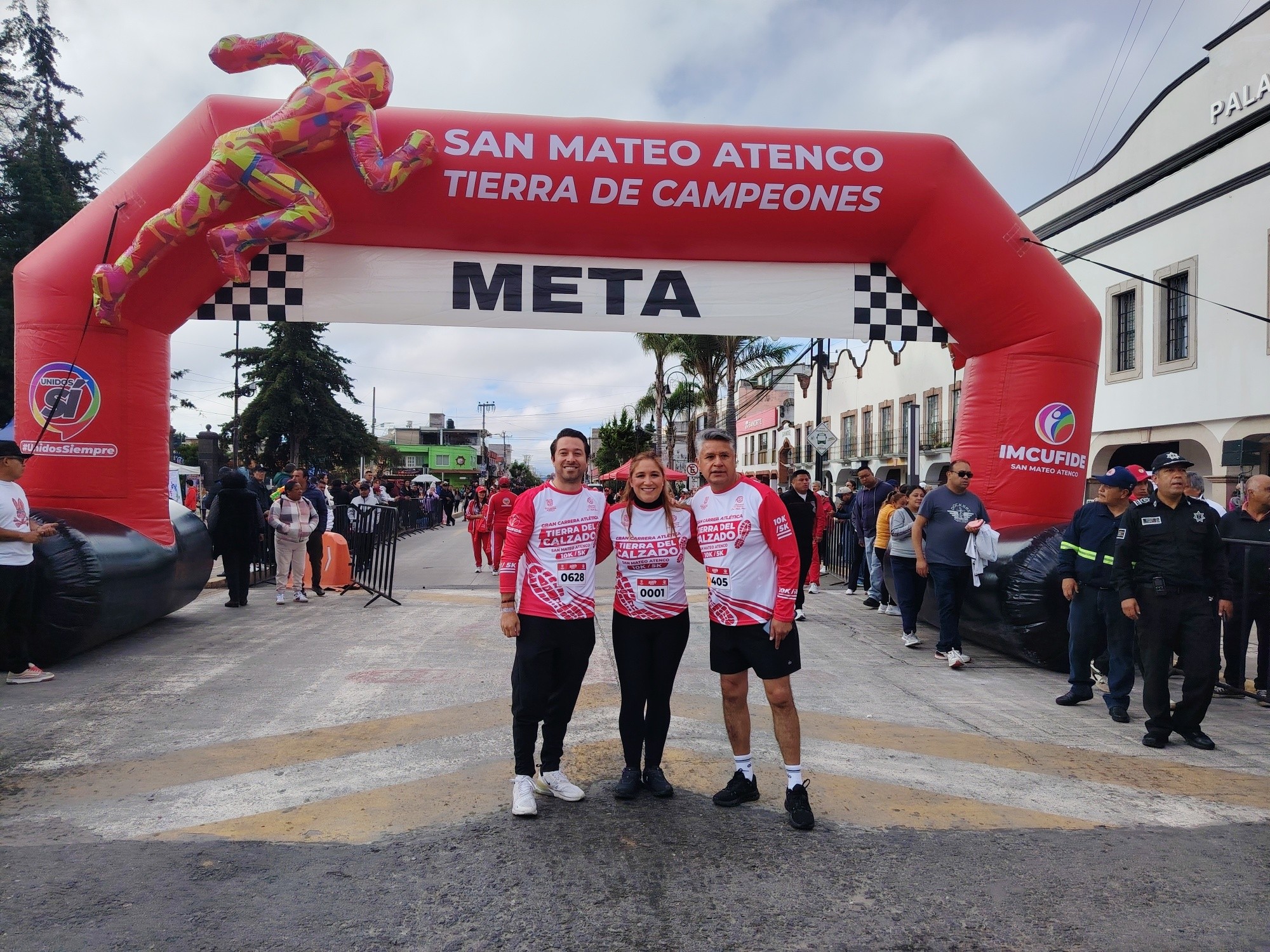 San Mateo Atenco se llena de energía con la Gran Carrera Atlética Tierra del Calzado