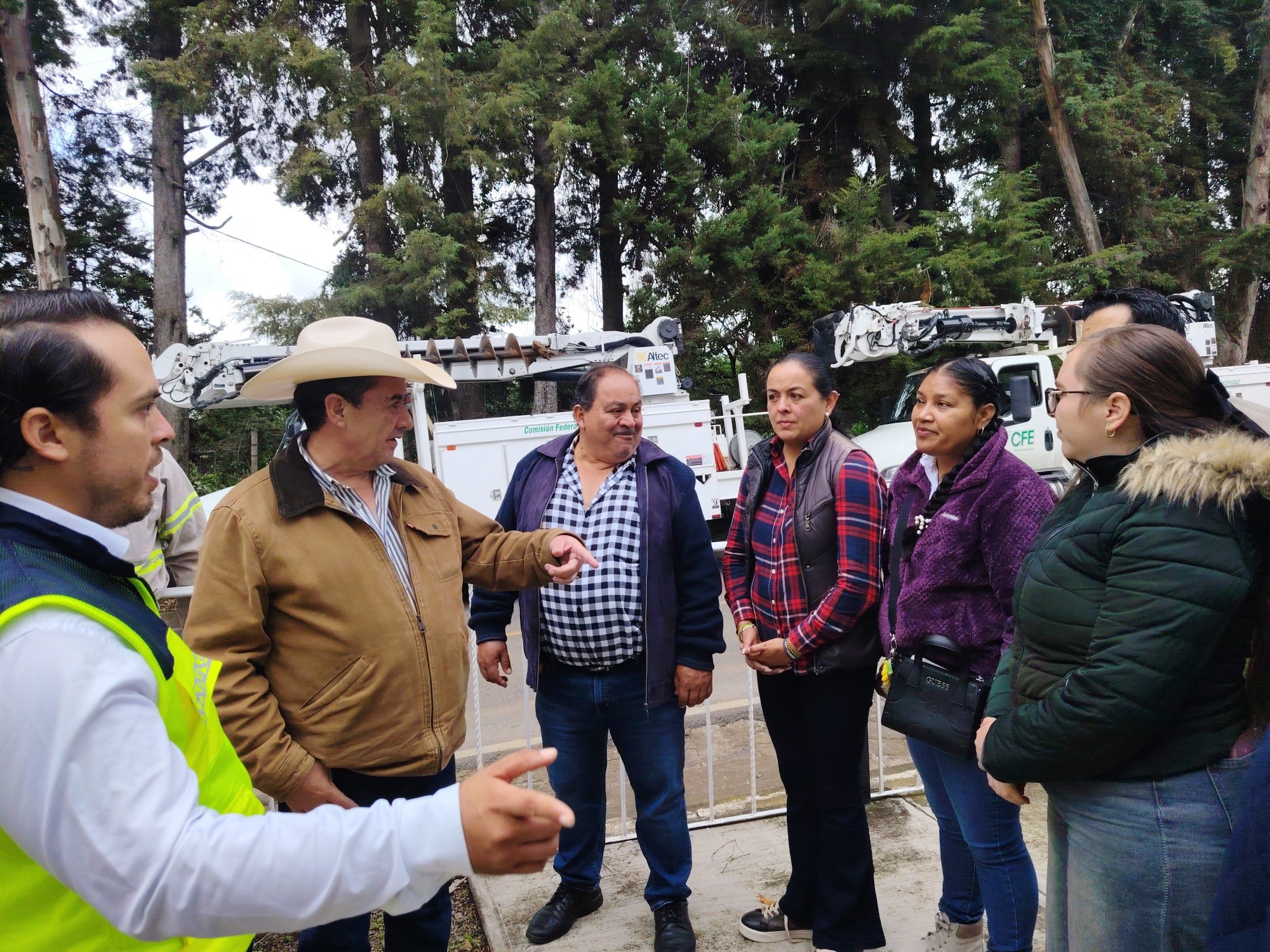 Toño Díaz da inicio a obras de infraestructura y acciones para mejorar el servicio eléctrico de Coatepec Harinas