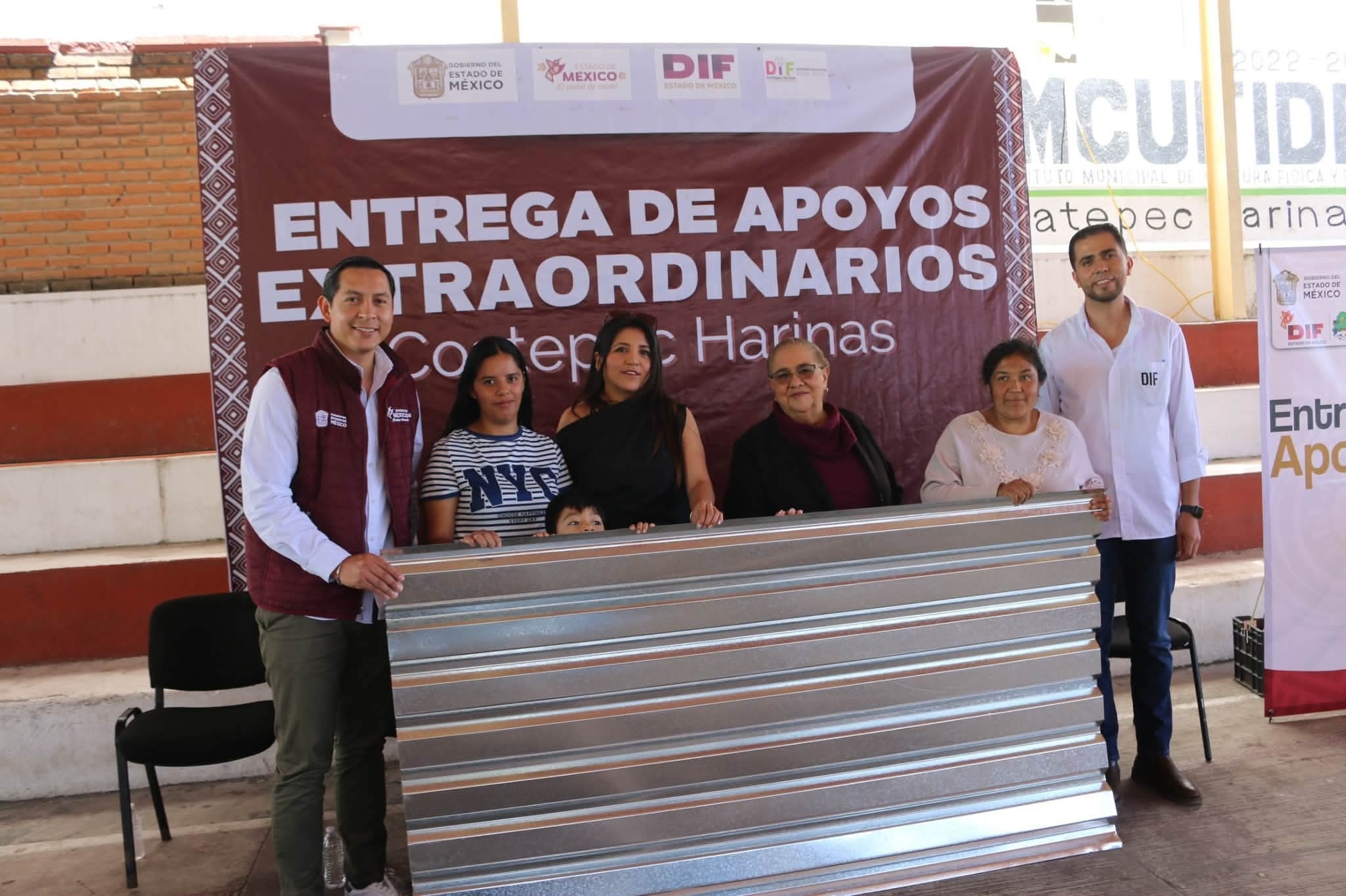 DIF DE COATEPEC HARINAS ENTREGA APOYOS PARA LA VIVIENDA A MÁS DE 60 FAMILIAS