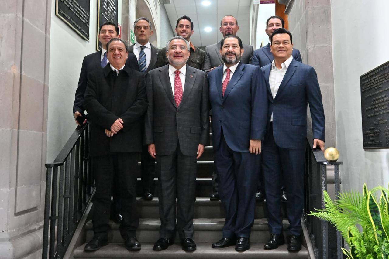 Ernesto Santillán reconoce avances del gobierno de Delfina Gómez, pero exige resultados concretos para Ecatepec