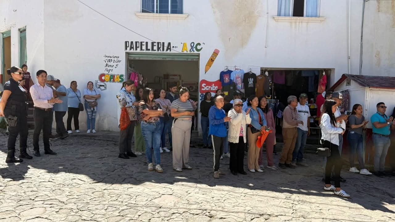 Zacualpan impulsa dos importantes obras de la infraestructura para mejorar la movilidad y el abasto de agua potable